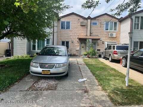 147 Robin Road, Staten Island, NY 10305