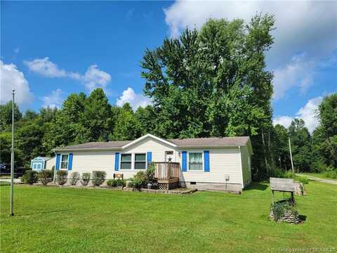 8067 N OLIVER Lane, Dupont, IN 47231