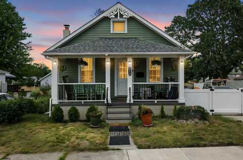 215 W Connecticut Ave, Somers Point, NJ 08244