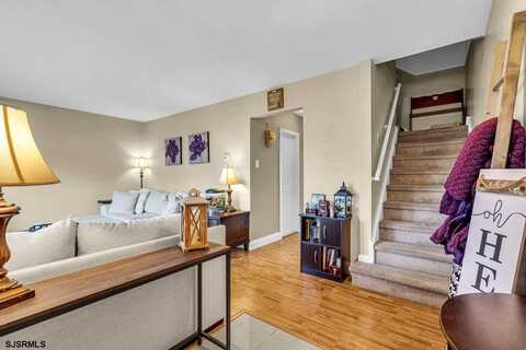 1964 E Oak Road, Vineland, NJ 08361