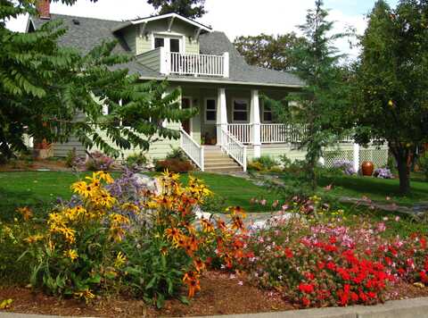 111 Nursery Street, Ashland, OR 97520