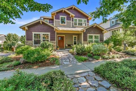 345 Fair Oaks Avenue, Ashland, OR 97520
