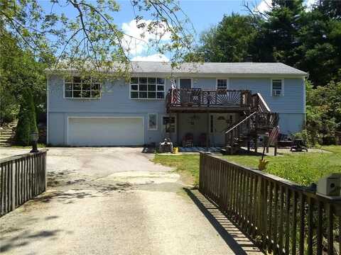 185 Carolina Nooseneck Road, Richmond, RI 02898