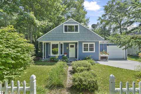 149 Sunset Point Road, Cadillac, MI 49601