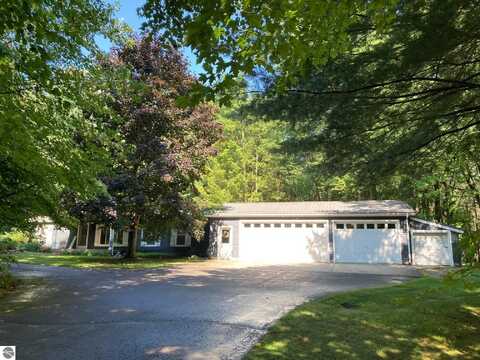 2548 Caribou Trail, West Branch, MI 48661