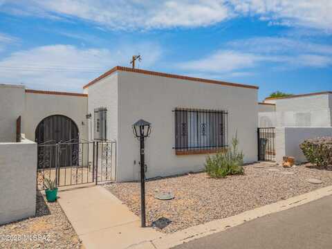 600 E River Road, Tucson, AZ 85704