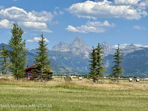 2433 W 4000 N, Tetonia, ID 83452