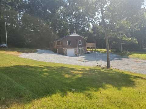 1404 Wright Country Road, Ramseur, NC 27316