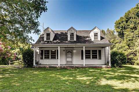 372 NC Highway 42 N, Asheboro, NC 27205