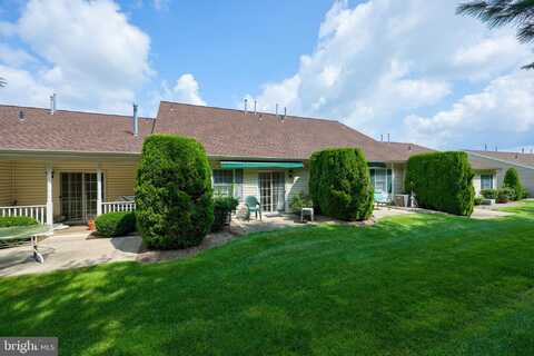 4043 WOODSPRING LANE, YORK, PA 17402