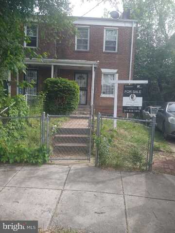15 BASS CIRCLE SE, WASHINGTON, DC 20019