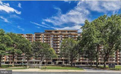 1300 ARMY NAVY DRIVE, ARLINGTON, VA 22202