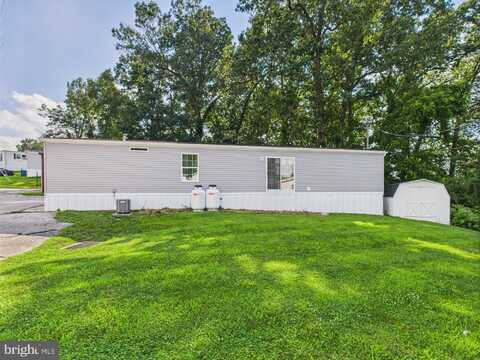 140 RUSTIQUE DRIVE, YORK, PA 17408