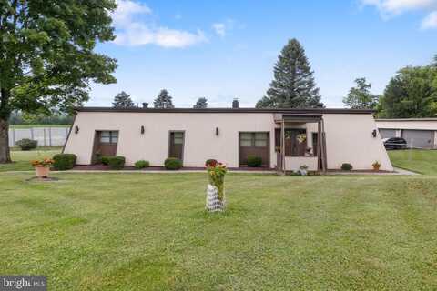 2113 NEWVILLE ROAD, CARLISLE, PA 17015