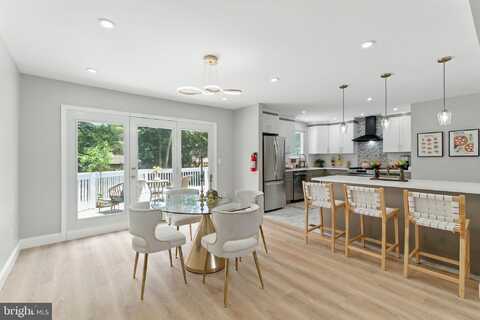 4 SANDSTONE COURT, HAMMONTON, NJ 08037