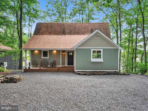 818 WYNONAH DRIVE, AUBURN, PA 17922