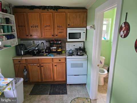73 S UNION STREET, LAMBERTVILLE, NJ 08530