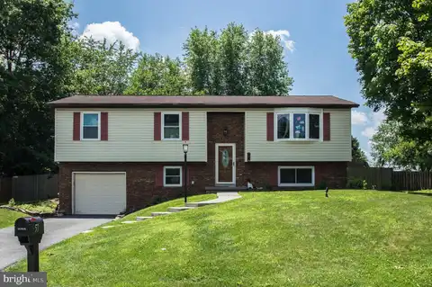51 ALLEN DRIVE, HANOVER, PA 17331