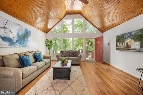 110 GOLD RUSH DRIVE, LOCUST GROVE, VA 22508