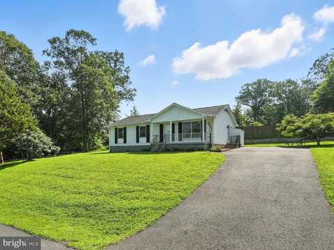 7935 MAPLEWOOD DRIVE, MANASSAS, VA 20111