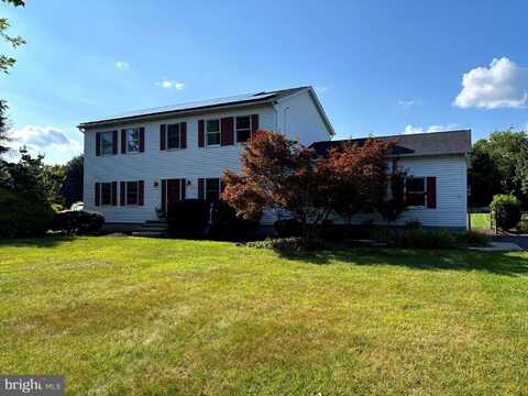 12 N HOCKEY DRIVE, COLUMBUS, NJ 08022