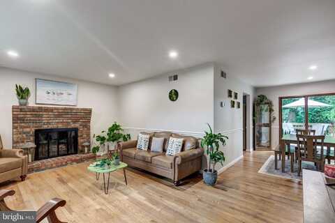 5643 OLD WASHINGTON ROAD, SYKESVILLE, MD 21784