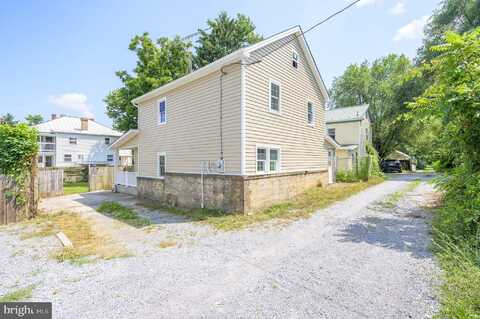 623 VIRGINIA AVENUE, MARTINSBURG, WV 25401