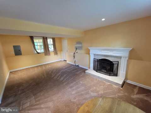 12703 LONGLEAF LANE, HERNDON, VA 20170