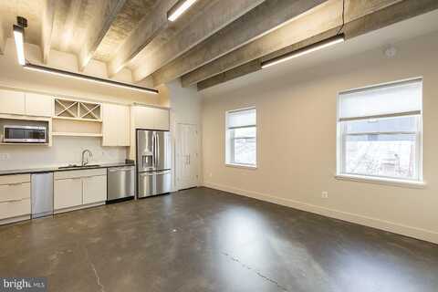 15 PICCADILLY STREET E, WINCHESTER, VA 22601