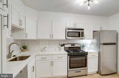 1300 ARMY NAVY DRIVE, ARLINGTON, VA 22202