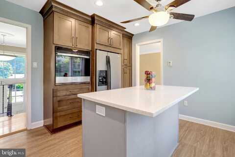 8121 MARCY AVENUE, SPRINGFIELD, VA 22152