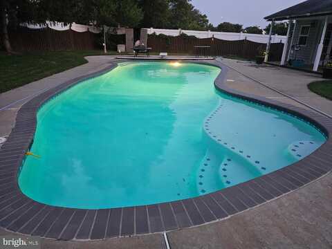 8301 HOPE POINT COURT, MILLERSVILLE, MD 21108