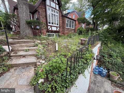 8613 CEDAR STREET, SILVER SPRING, MD 20910