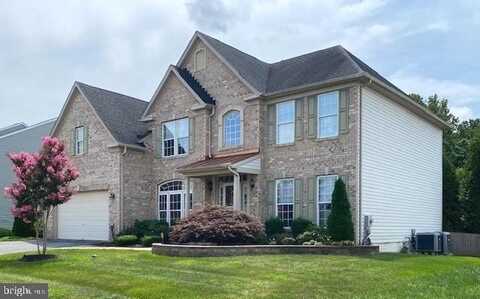392 FLIGHT O ARROWS WAY, MARTINSBURG, WV 25403