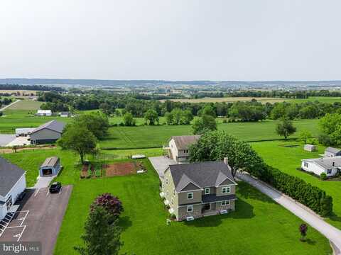 5720 MEADEVILLE ROAD, GAP, PA 17527