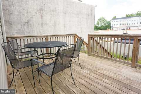 41 W FRONT STREET, BRIDGEPORT, PA 19405