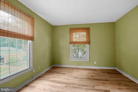 174 ALBEMARLE DRIVE, PENLLYN, PA 19422