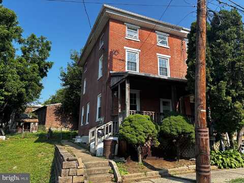 2 CHURCH STREET, BROOKHAVEN, PA 19015