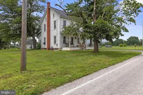2410 MUMMASBURG ROAD, GETTYSBURG, PA 17325