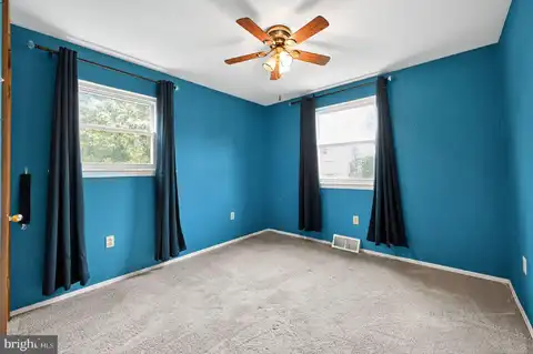 696 BOXWOOD DRIVE, ASTON, PA 19014