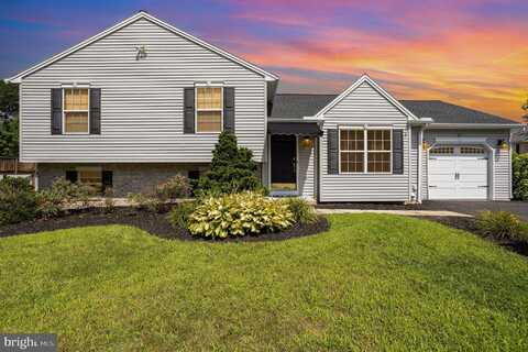 150 FARM LANE, MANCHESTER, PA 17345