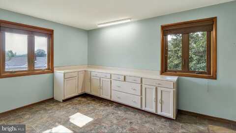 4412 11TH AVENUE, TEMPLE, PA 19560