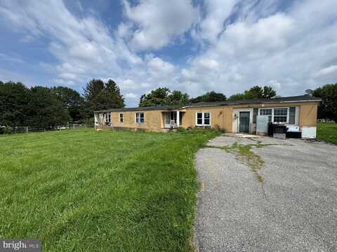 219 LANCASTER PIKE, OXFORD, PA 19363