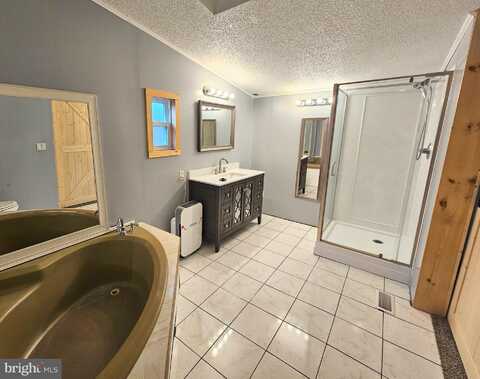 415 MEADOW LANE, SHERMANS DALE, PA 17090