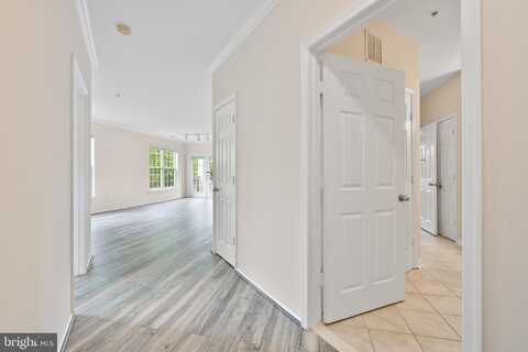 3015 NICOSH CIRCLE, FALLS CHURCH, VA 22042