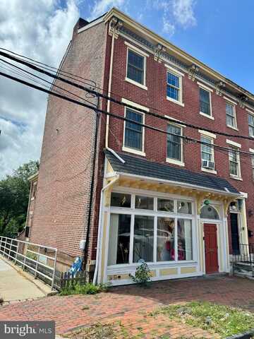 209 E FRONT STREET, TRENTON, NJ 08611