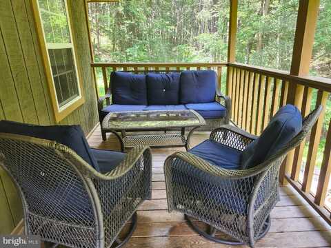 3259 POTOMAC HIGHLANDS TRL, DUNMORE, WV 24934