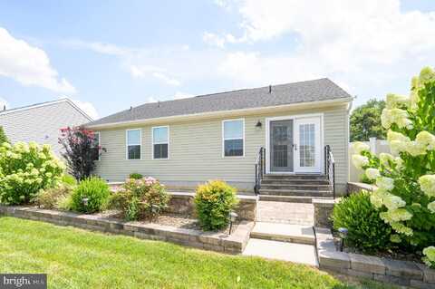 36 ETHAN CIRCLE, MARTINSBURG, WV 25403