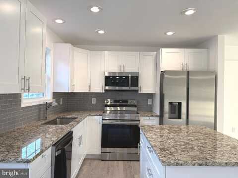 316 E 5TH AVENUE, RANSON, WV 25438