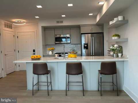 701 N HENRY STREET, ALEXANDRIA, VA 22314